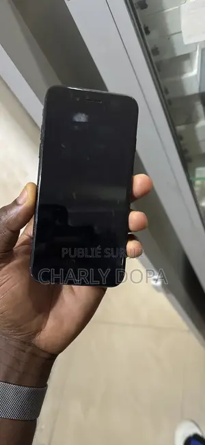 Apple iPhone 7 32 GB Black