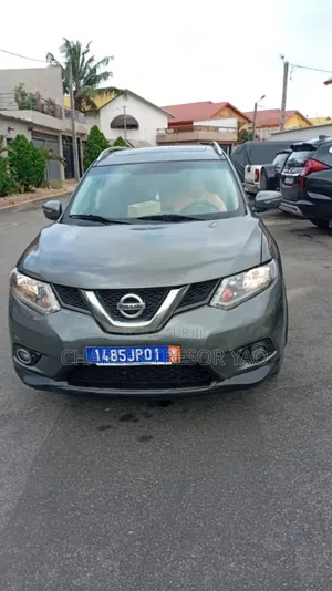 Photo - Nissan Rogue S AWD 2017 Gris