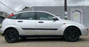 Ford Focus Wagon 2002 Gris