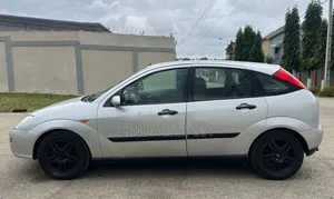 Ford Focus Wagon 2002 Gris