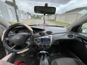 Ford Focus Wagon 2002 Gris