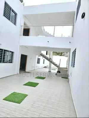 2chbre Duplex dans Cocody Nouveau Chu à Vendre