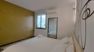 Photo - Appartement De 03 Pièces Meublés Dans La Commune Du Plateau, Abidjan