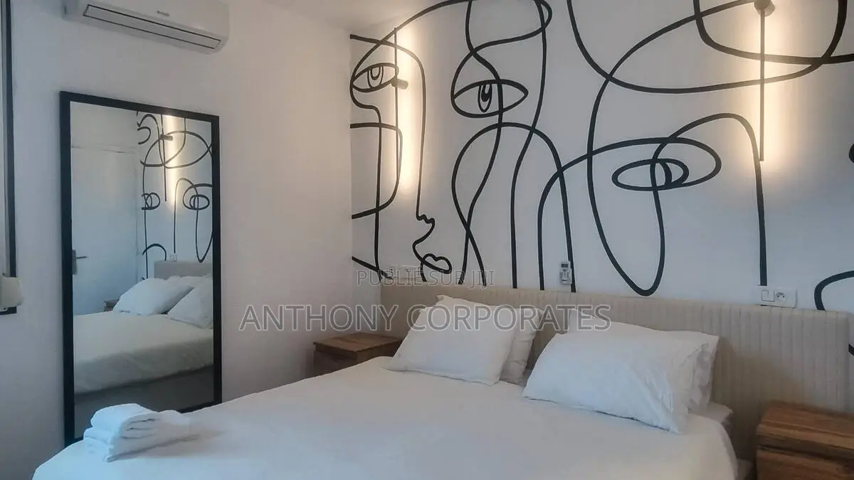 Appartement De 03 Pièces Meublés Dans La Commune Du Plateau, Abidjan