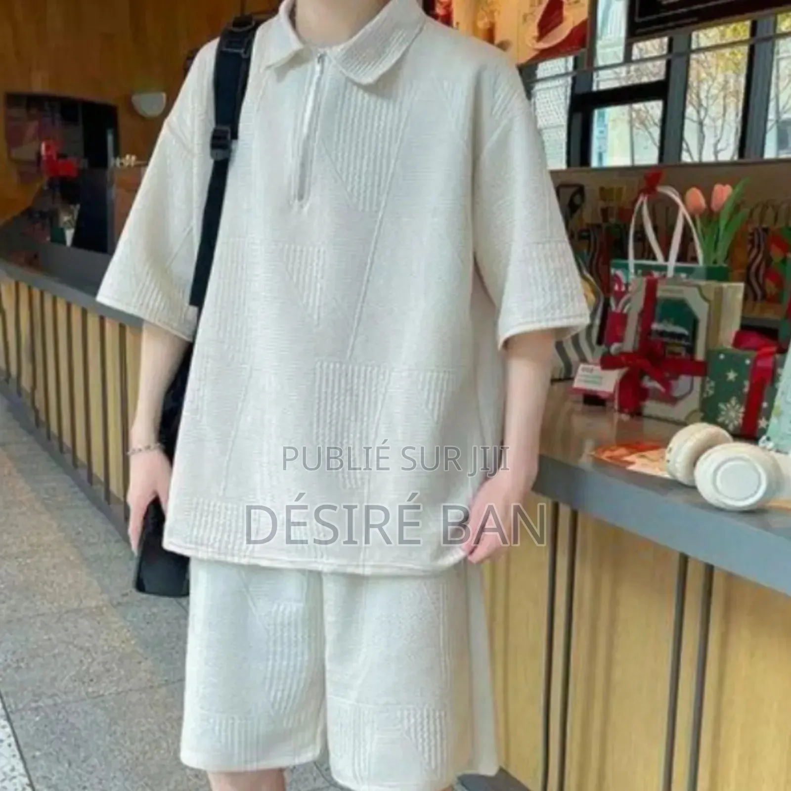 Ensemble De Vêtements