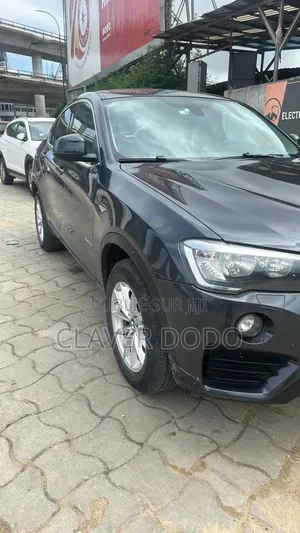 Photo - BMW X4 2018 Black