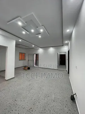 3chbre Appartement dans Tcci Sarl, Cocody à Louer