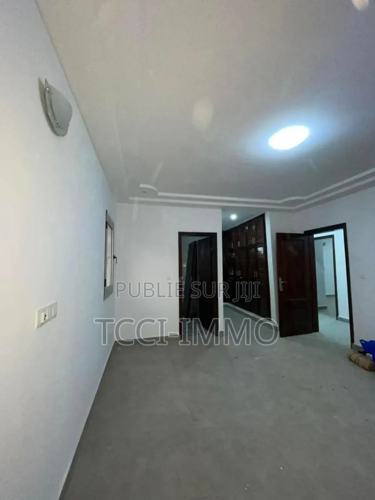 3chbre Appartement dans Tcci Sarl, Cocody à Louer