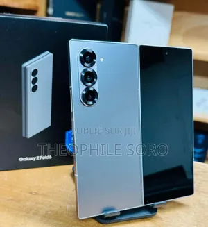 Photo - Samsung Z 16 GB Doré