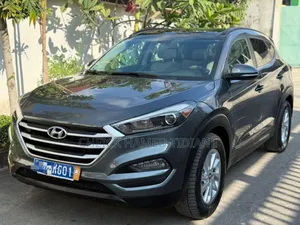 Photo - Hyundai Tucson 2016 Gris