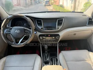 Hyundai Tucson 2016 Gris