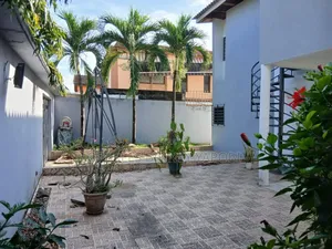 5chbre Appartement dans Grand-Bassam à Louer