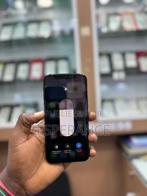 Apple iPhone 11 Pro 64 GB Vert