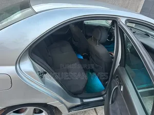 Mercedes-Benz C200 2000 Gris