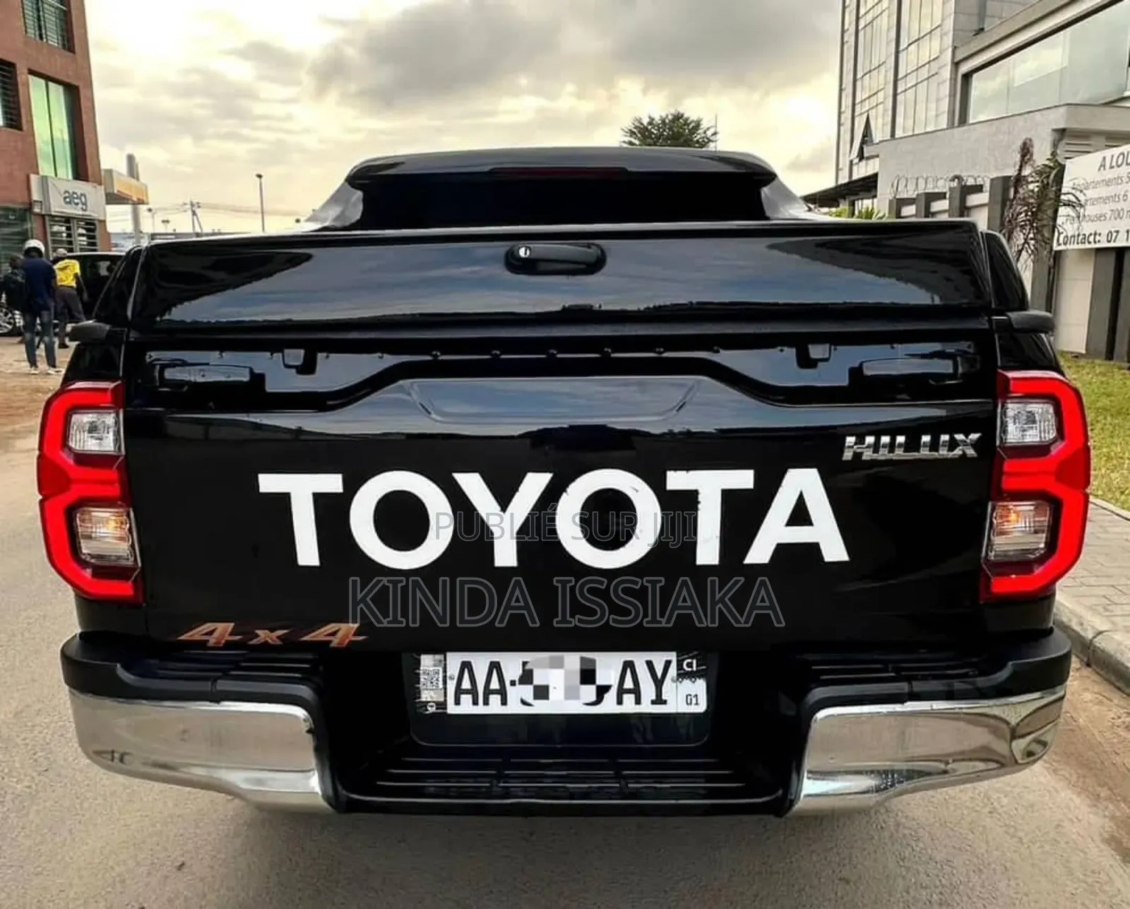 Toyota Hilux 2023 Black