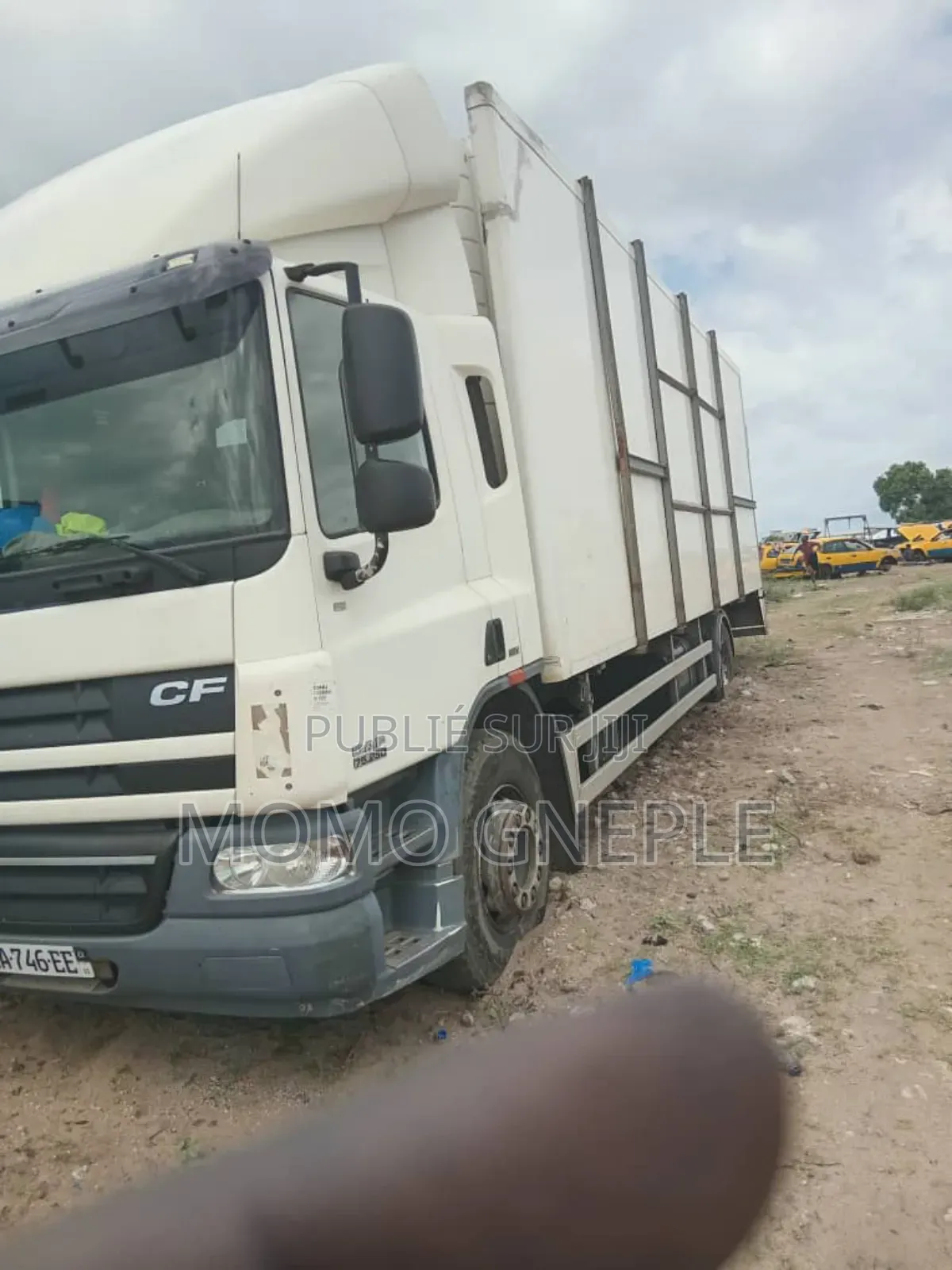 Le Camion Est en Bonnes État Numéro