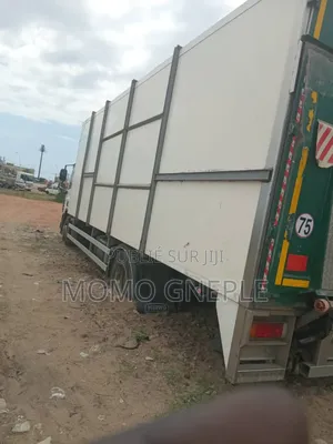 Le Camion Est en Bonnes État Numéro