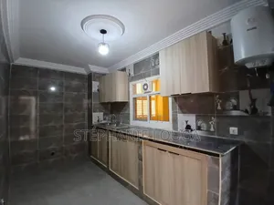 1chbre Appartement dans Modeste Cité Med, Grand-Bassam à Louer