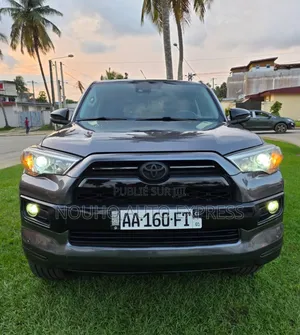 Photo - Toyota 4-Runner 2021 Black