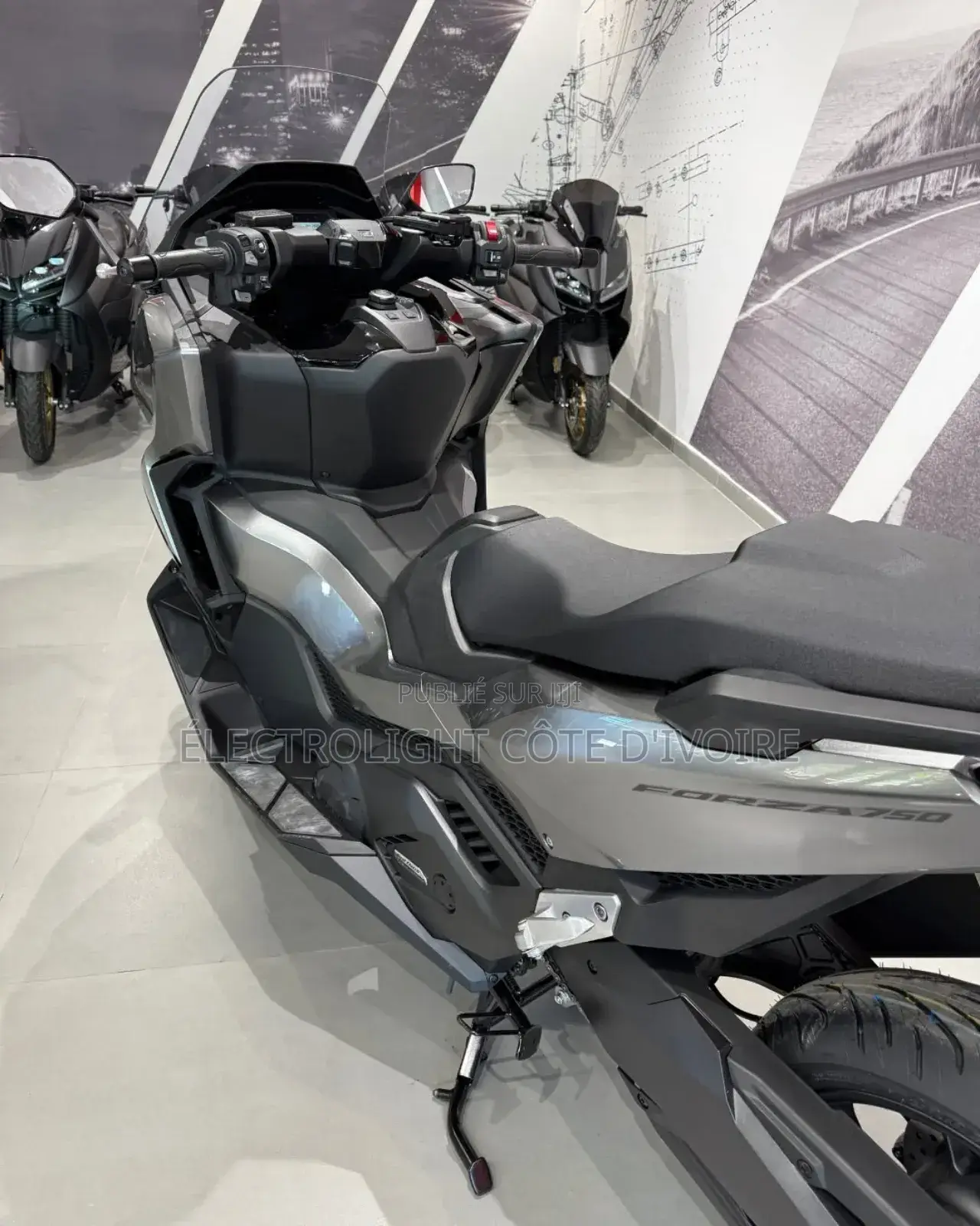 Neuf Honda Forza 2024 Noir