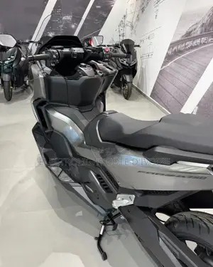 Neuf Honda Forza 2024 Noir