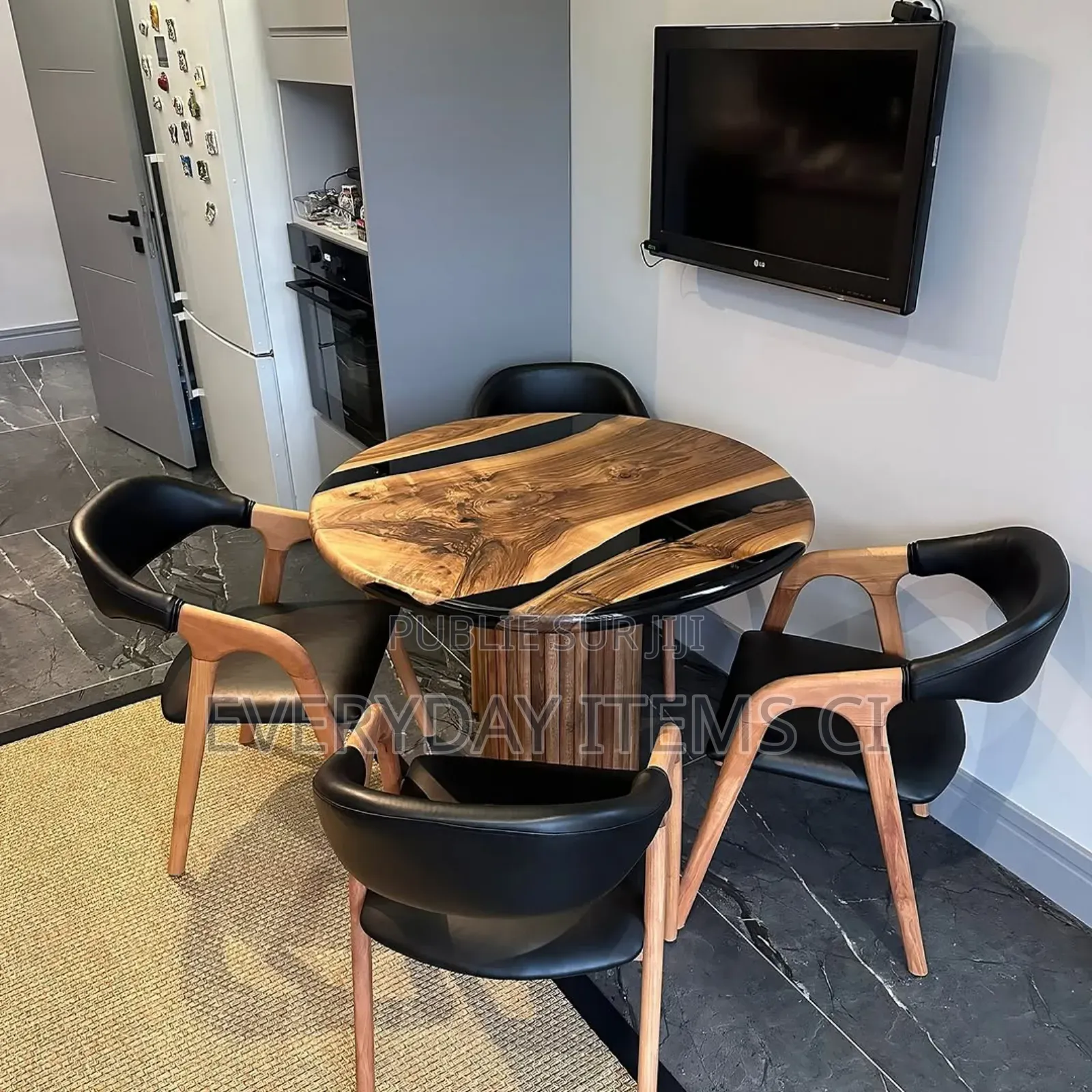 Table À Manger 4 Places Neuve  