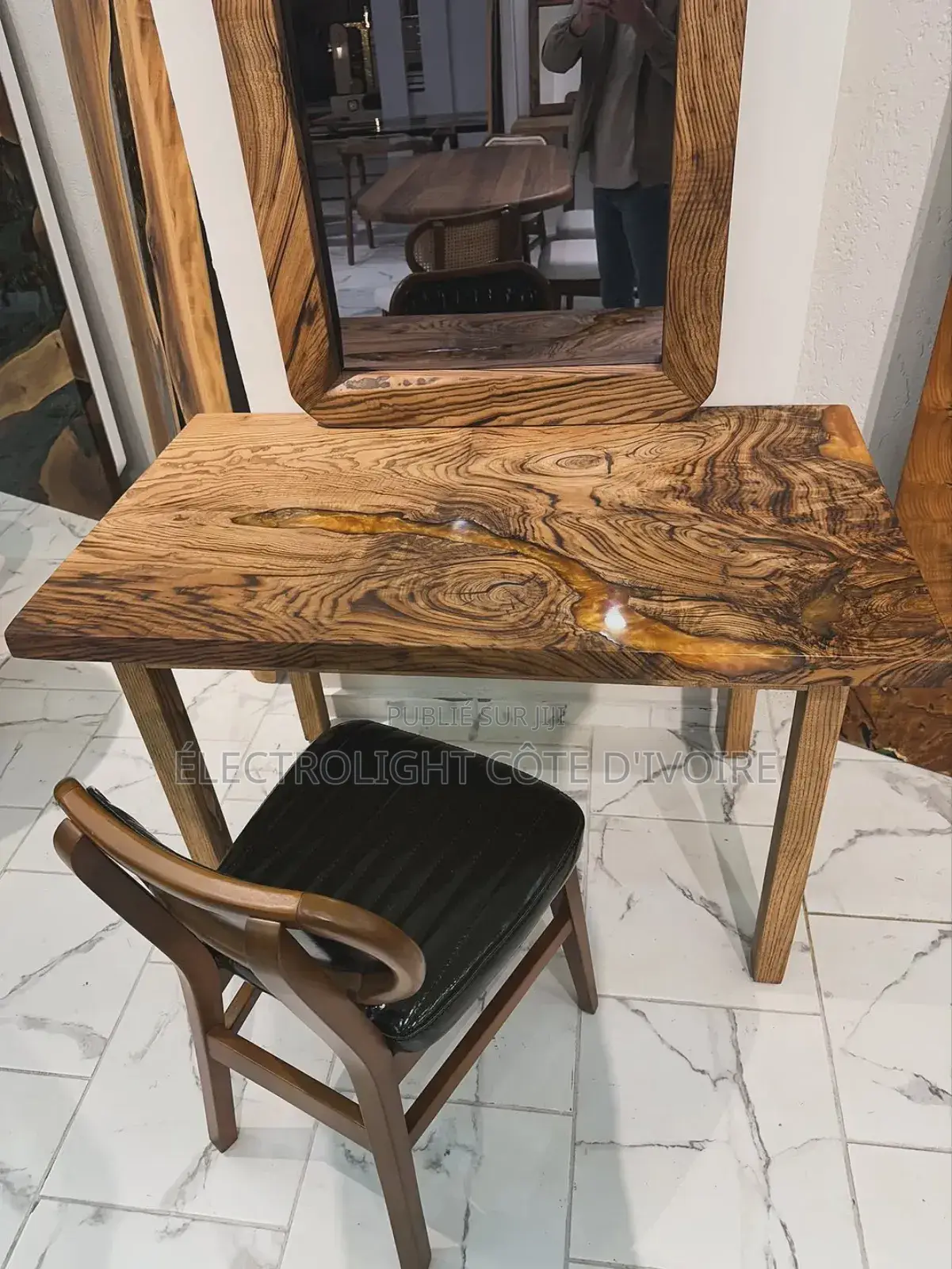 Table De Maquillage  