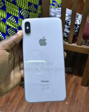 Photo - Apple iPhone XS 256 GB Blanc