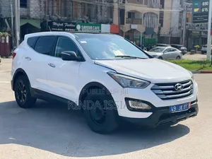 Photo - Hyundai Santa Fe Limited AWD 2016 Blanc cassé
