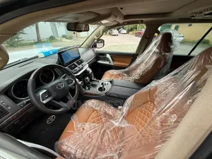 Toyota Land Cruiser 2025 Gris