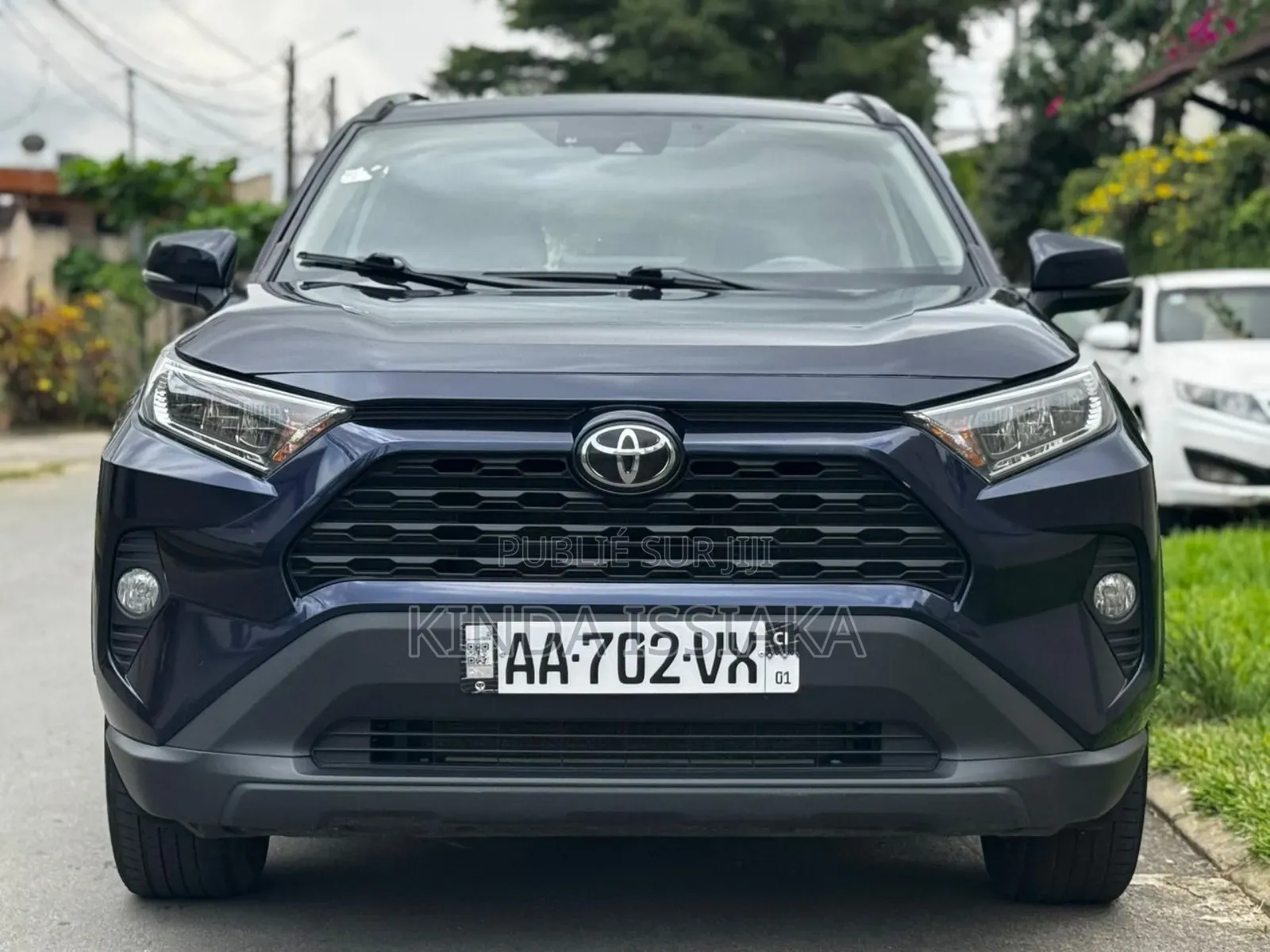 Toyota RAV4 Limited 2021 Blue