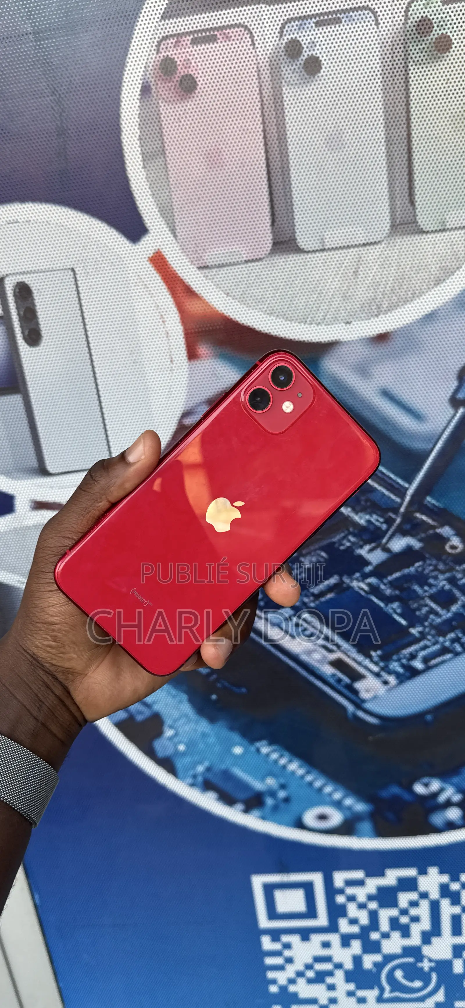 Apple iPhone 11 64 GB Rouge