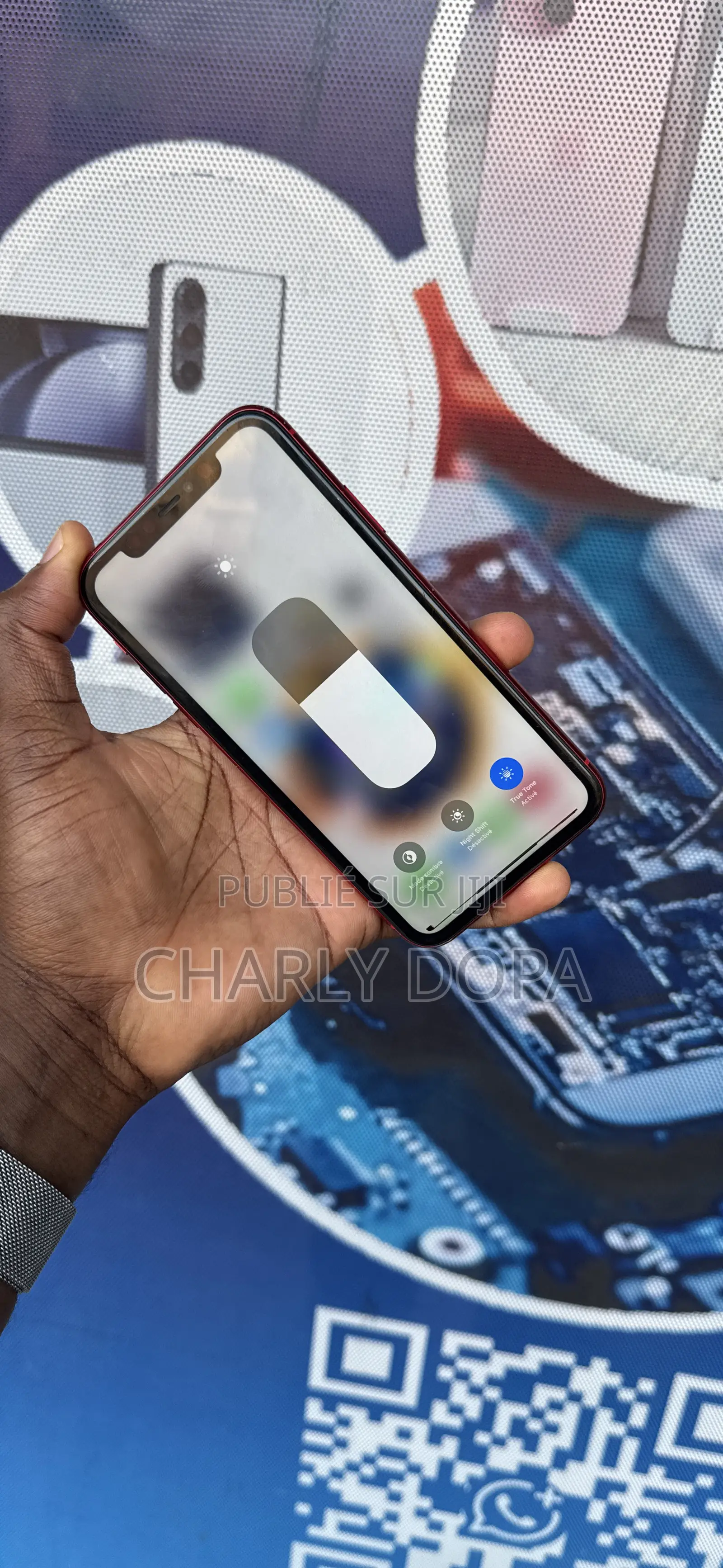 Apple iPhone 11 64 GB Rouge