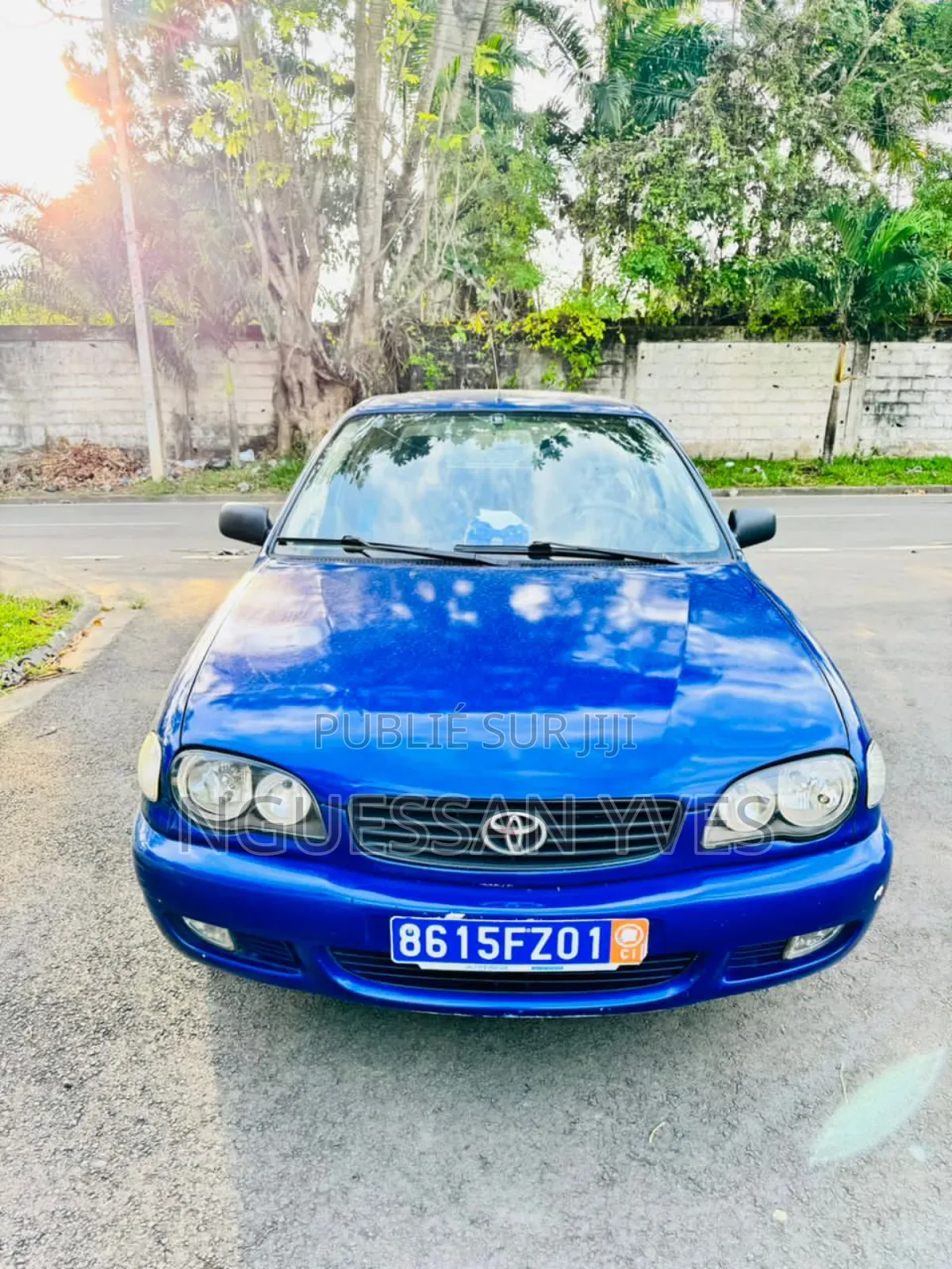 Toyota Corolla 2000 Blue
