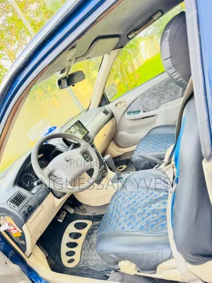 Toyota Corolla 2000 Blue