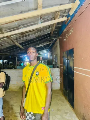 Photo - Cherche Contra