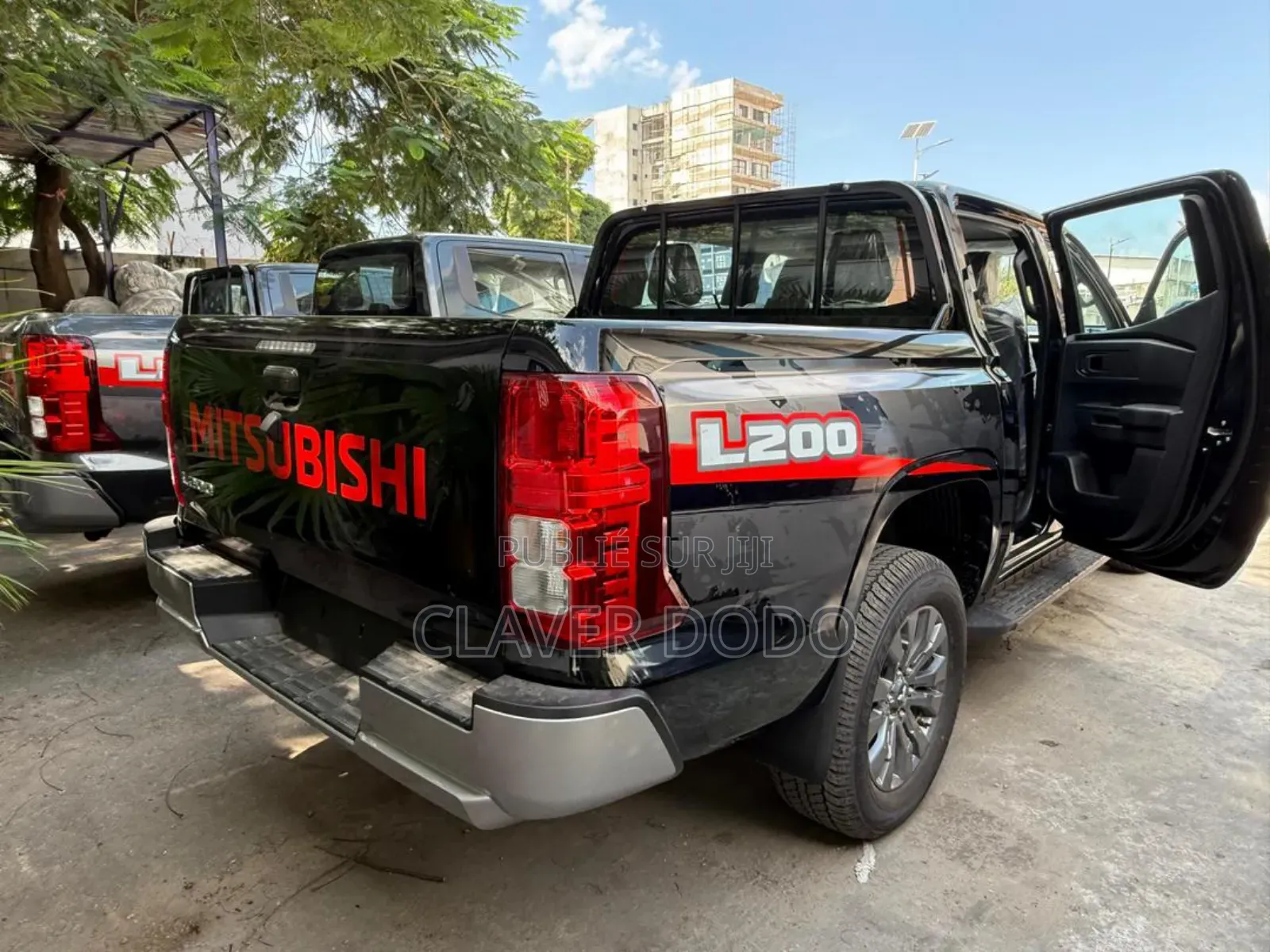 New Mitsubishi L200 2025 Black