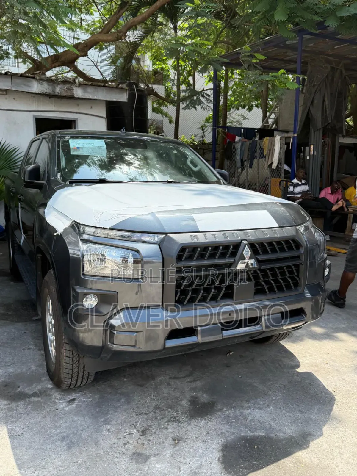 New Mitsubishi L200 2025 Black