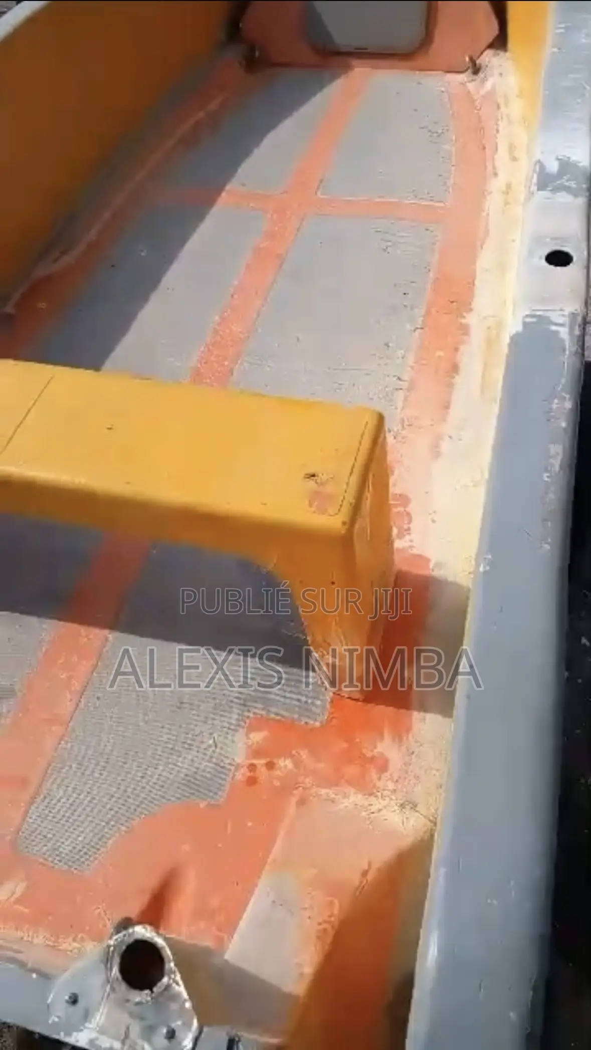 Petit Coque Bateau En Polyester