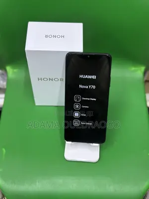 Photo - New Huawei Nova Y70 128 GB Blue