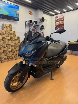 Neuf Yamaha 2025 Noir