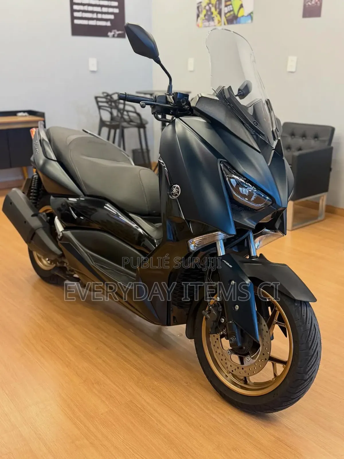 New Yamaha 2025 Black