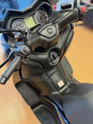 New Yamaha 2025 Black