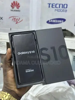 Photo - New Samsung Galaxy S10 128 GB Black