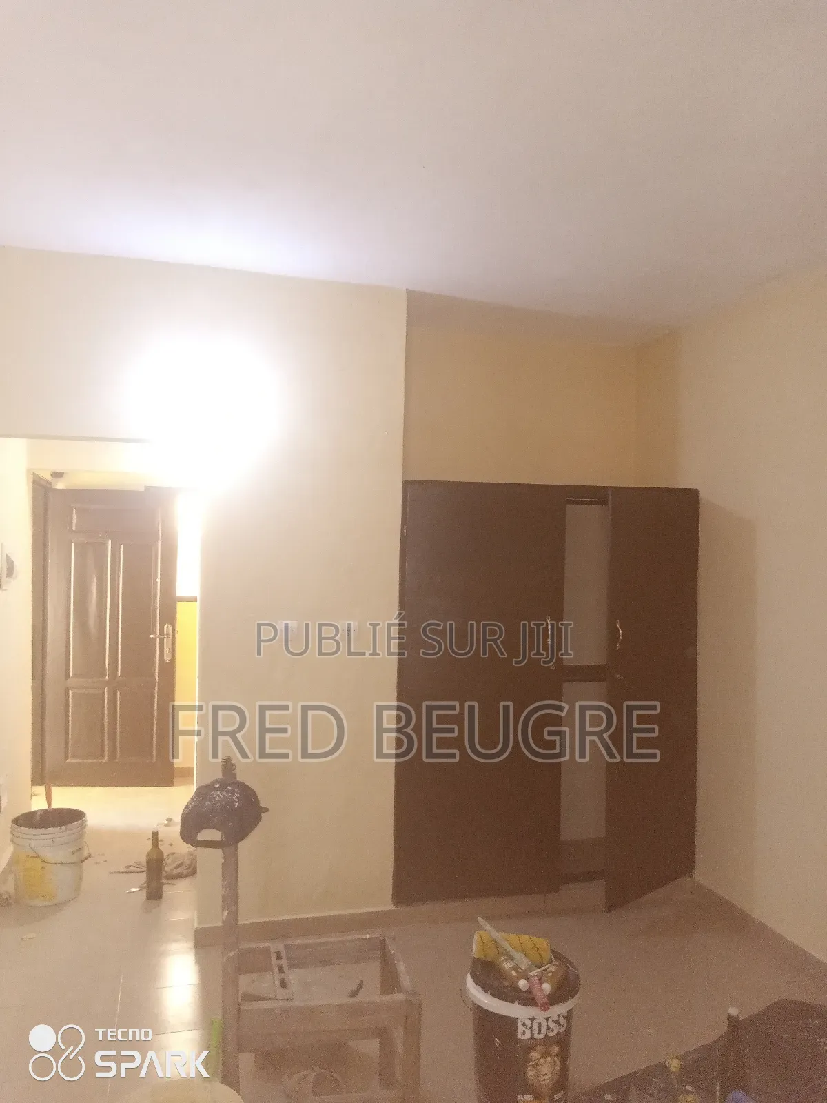 3chbre Chambre et salon dans Villa Et Appartement, Grand-Bassam à Louer