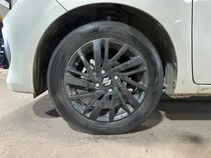 Suzuki Celerio 2025 Gris