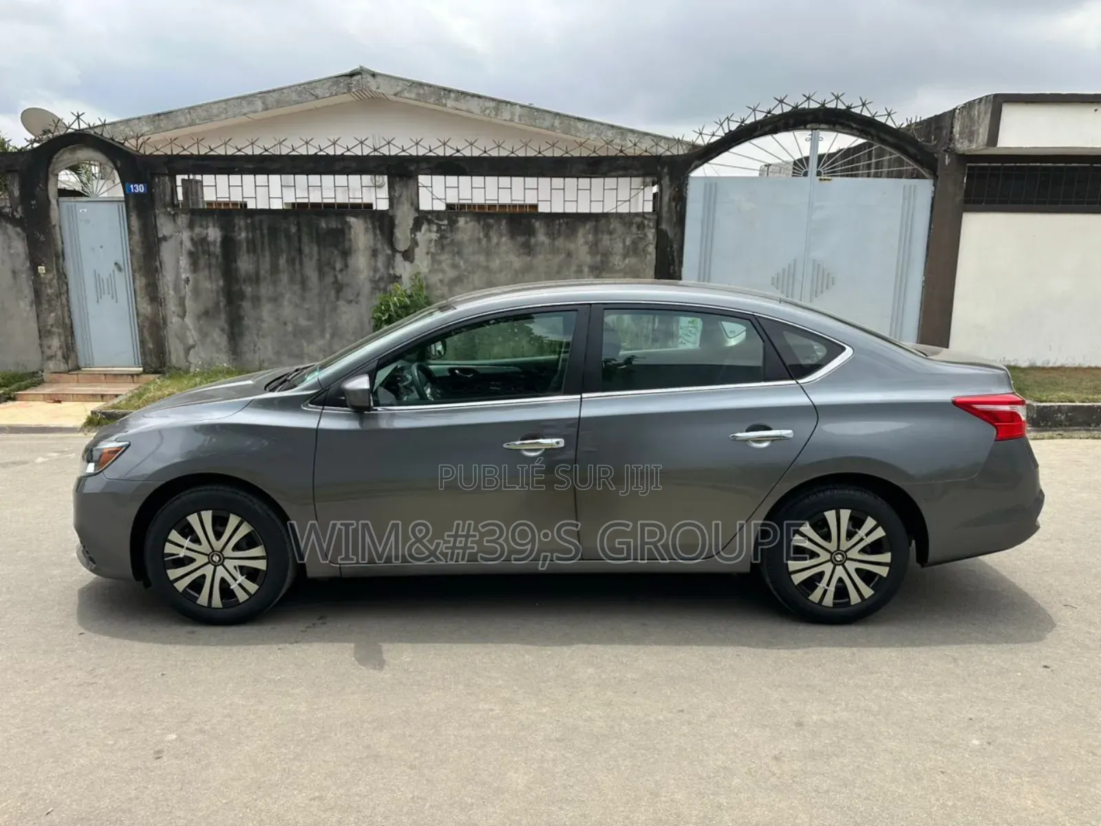 Nissan Sentra 2020 Gris