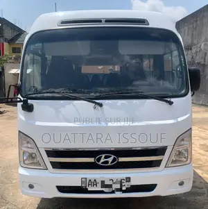 Hyundai County 2024 Blanc