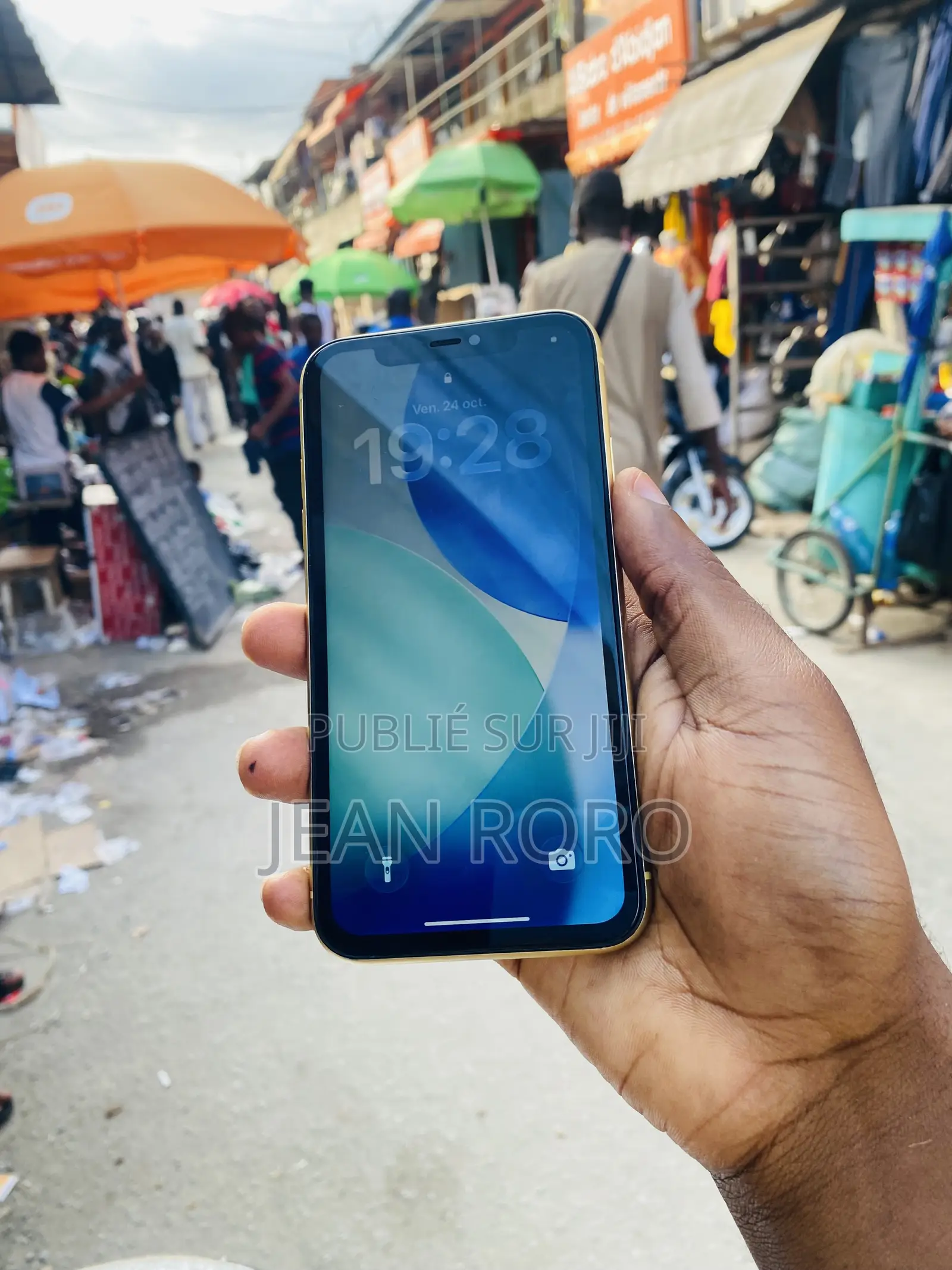 Apple iPhone 11 64 GB Jaune