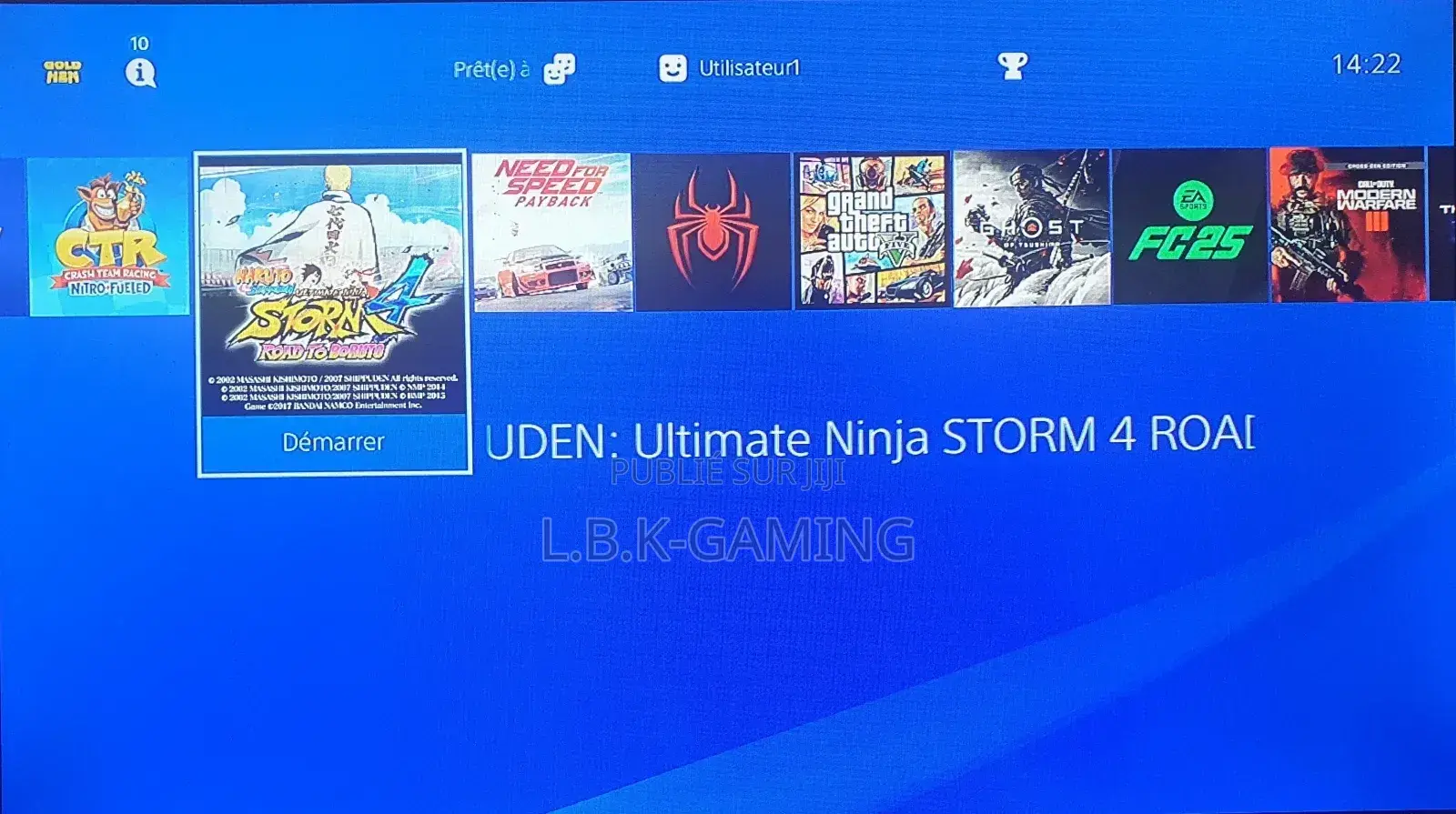 Console Ps4 Slim Craquée Avec Des Bons Jeux Ps4 Tout Passe Bien Propre